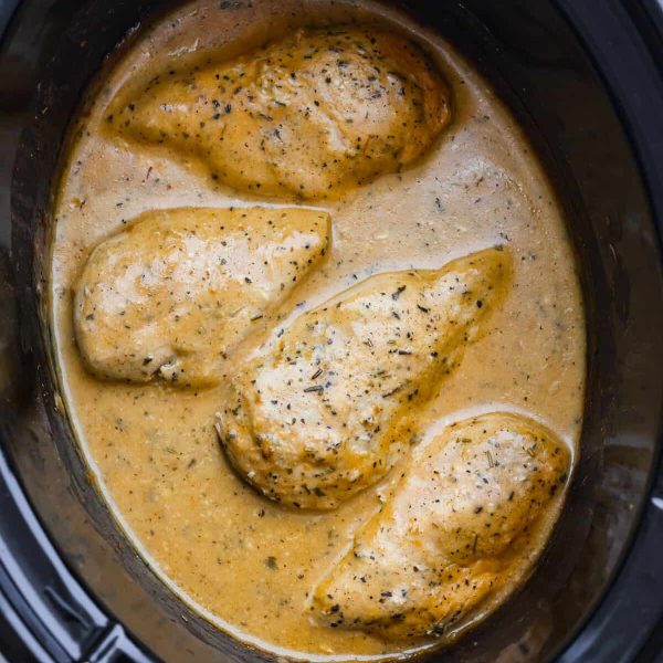 Crockpot Chicken and Gravy | The Recipe Critic