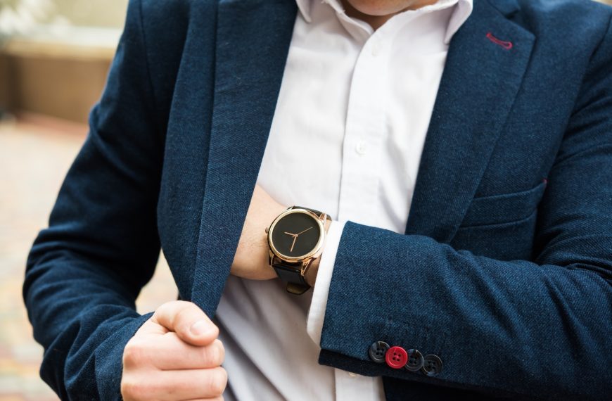 How To Match A Watch With Your Outfit