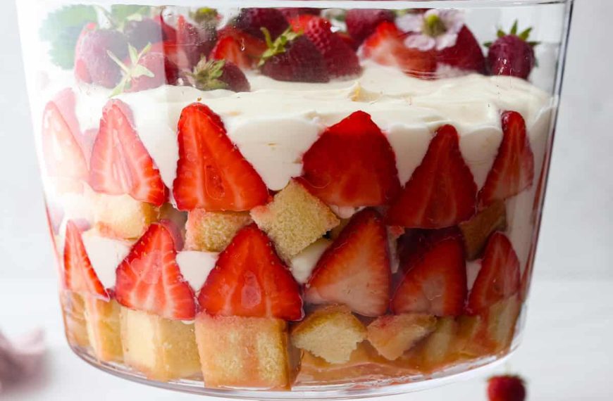 Strawberry Trifle Recipe | The Recipe Critic