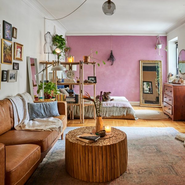 This Manhattan Studio Apartment Is a Love Letter to Women