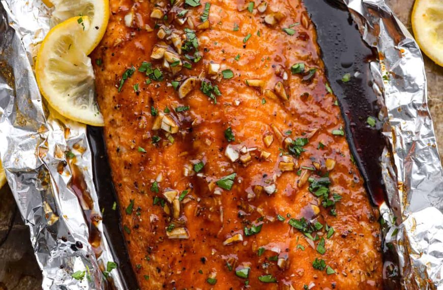 Garlic Brown Sugar Glazed Salmon