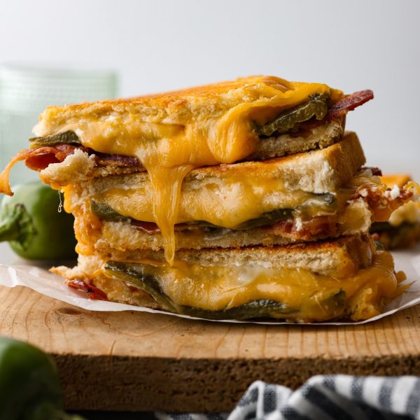 Jalapeño Popper Grilled Cheese | The Recipe Critic