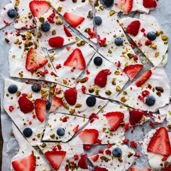 Frozen Yogurt Bark | The Recipe Critic