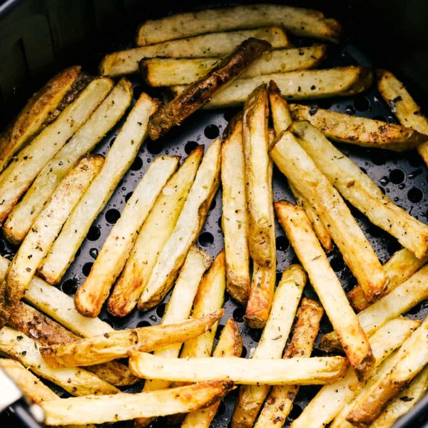 Air Fryer French Fries Recipe (Super Crispy!)