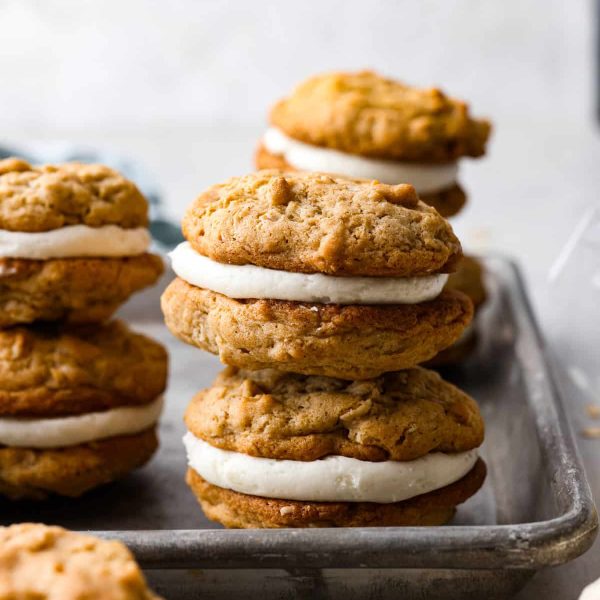 Oatmeal Creme Pies (Copycat Recipe!)