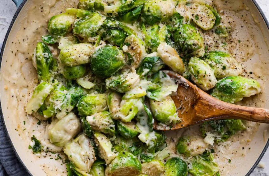 Creamy Parmesan Garlic Brussels Sprouts Recipe