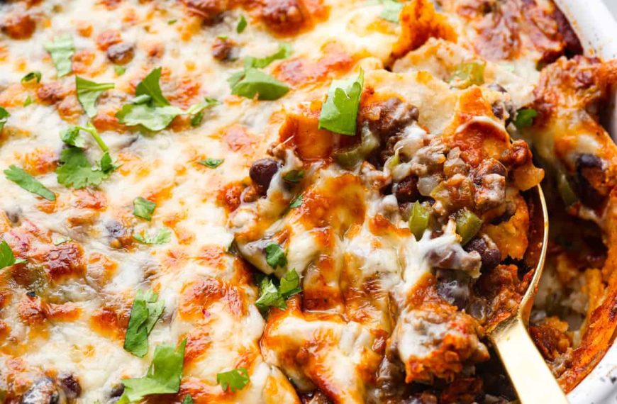 Enchilada Pie (Enchilada Casserole) | The Recipe Critic