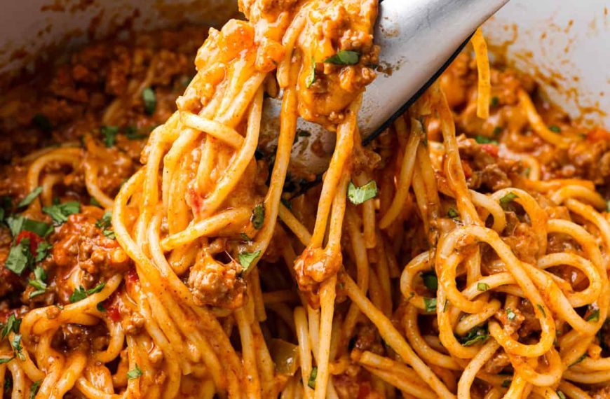 Taco Spaghetti (Quick and Easy!)